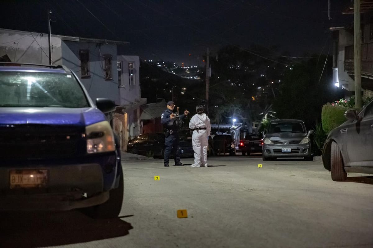 Aunque la víctima fue atendida, murió en el lugar poco después. Foto: Border Zoom