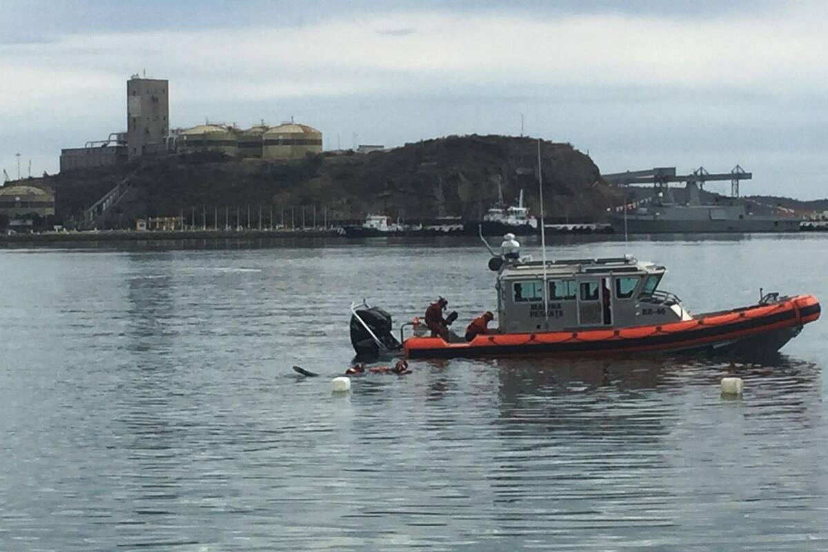 Hallazgo de tambo con restos humanos inquieta en costa de Guaymas