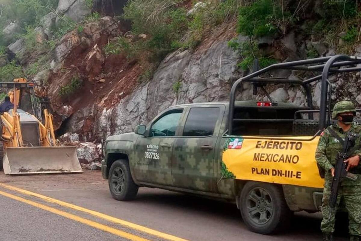 Sedena envía más de 13 mil elementos para atender afectaciones por huracán 'Enrique'