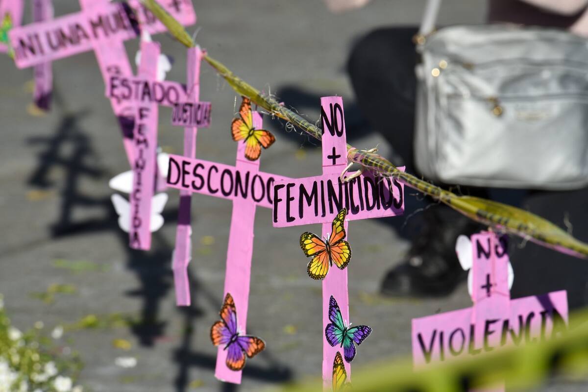 Sobrevivientes y familias de víctimas de feminicidio exigen reformas al sistema de justicia en México