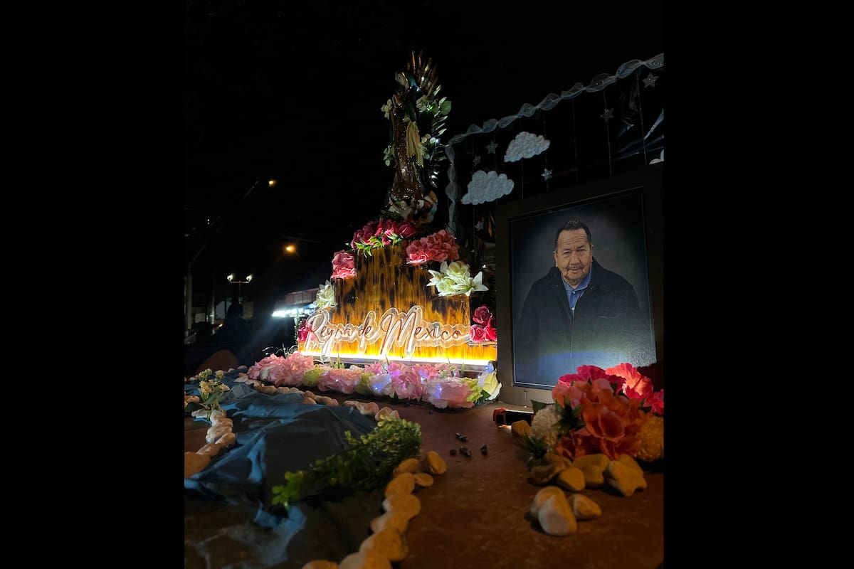 Con mariachi y espectáculo peregrinaron recicladores y mecánicos