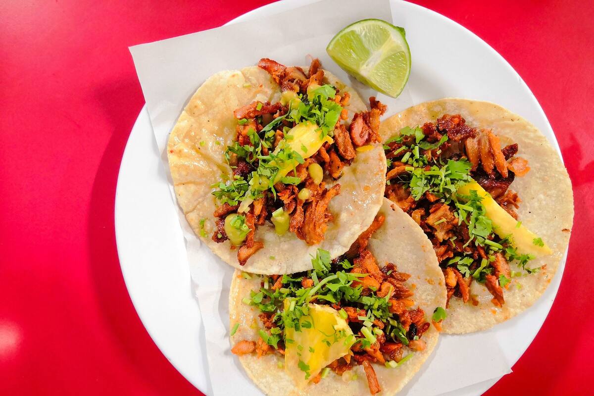 Estudio revela que 3 tacos al pastor son más sanos que una barra de fibra