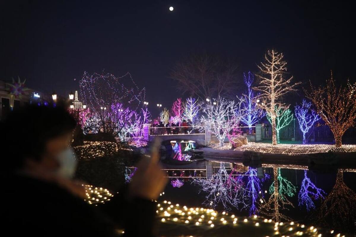 Concluye China celebraciones del Año Nuevo con Festival de los Faroles