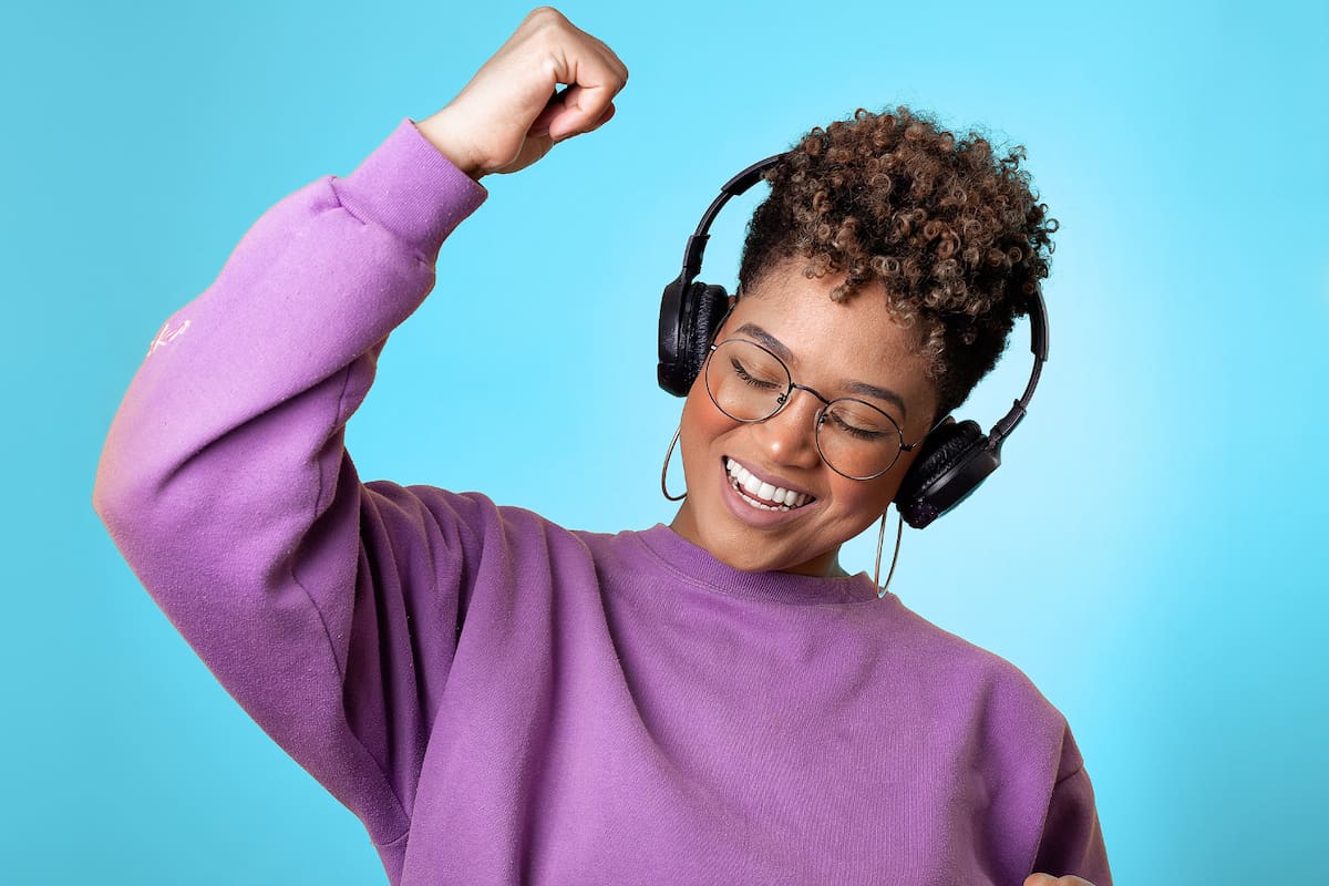 Escuchar música que te gusta ayuda al cerebro a generar efectos similares a los de un analgésico, según estudios