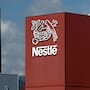 El Kremlin pone bajo control temporal los negocios de Nestlé en Rusia mediante un decreto que entrega su administración a una empresa local, en una nueva medida contra compañías de países considerados “no amistosos”