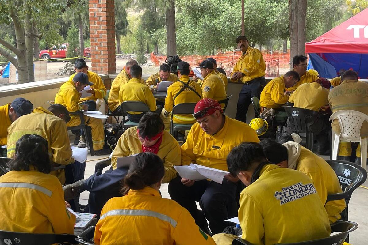 Capacitan a bomberos en rancho de Rosarito