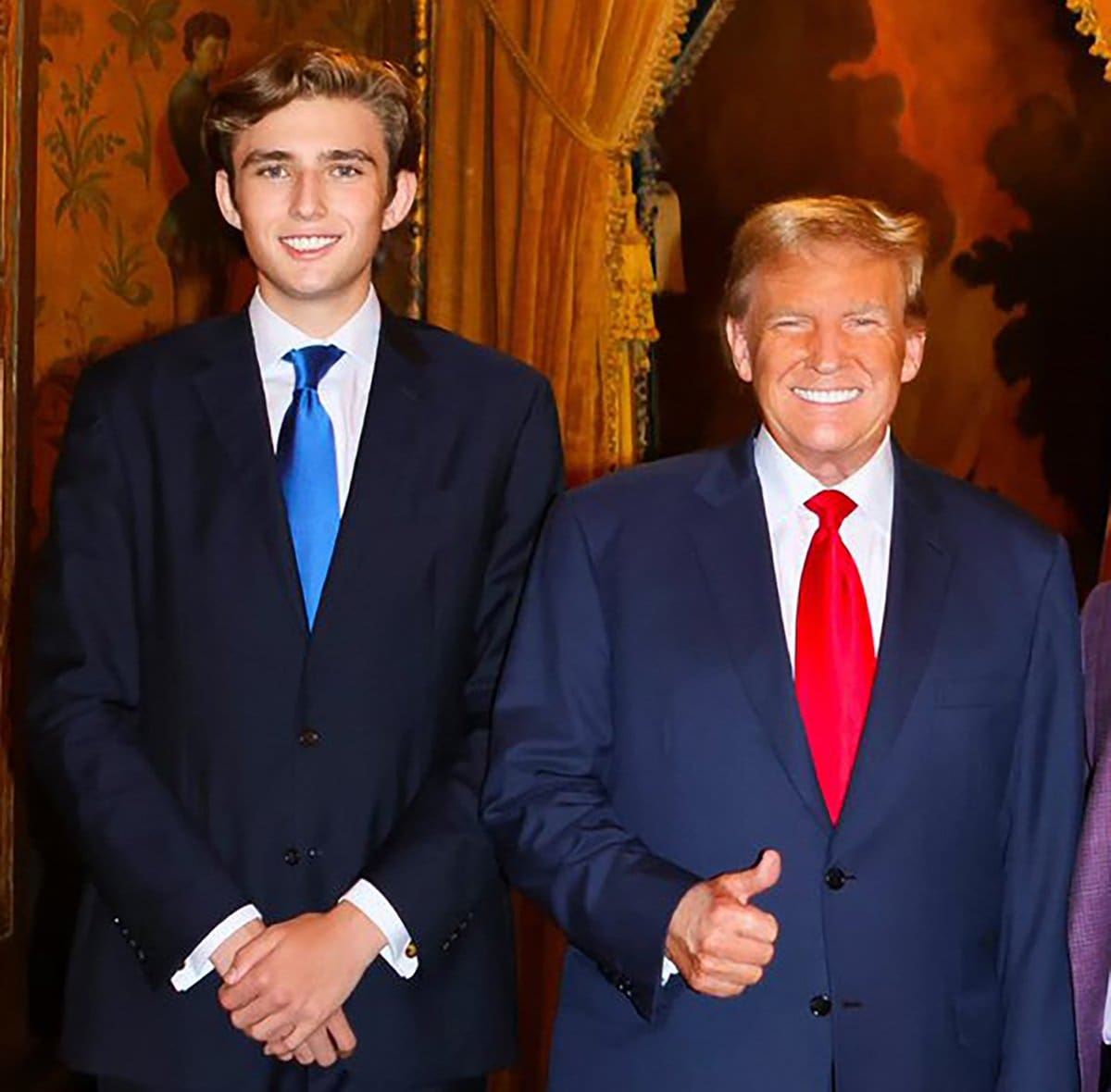 Barron Trump y Donald Trump.