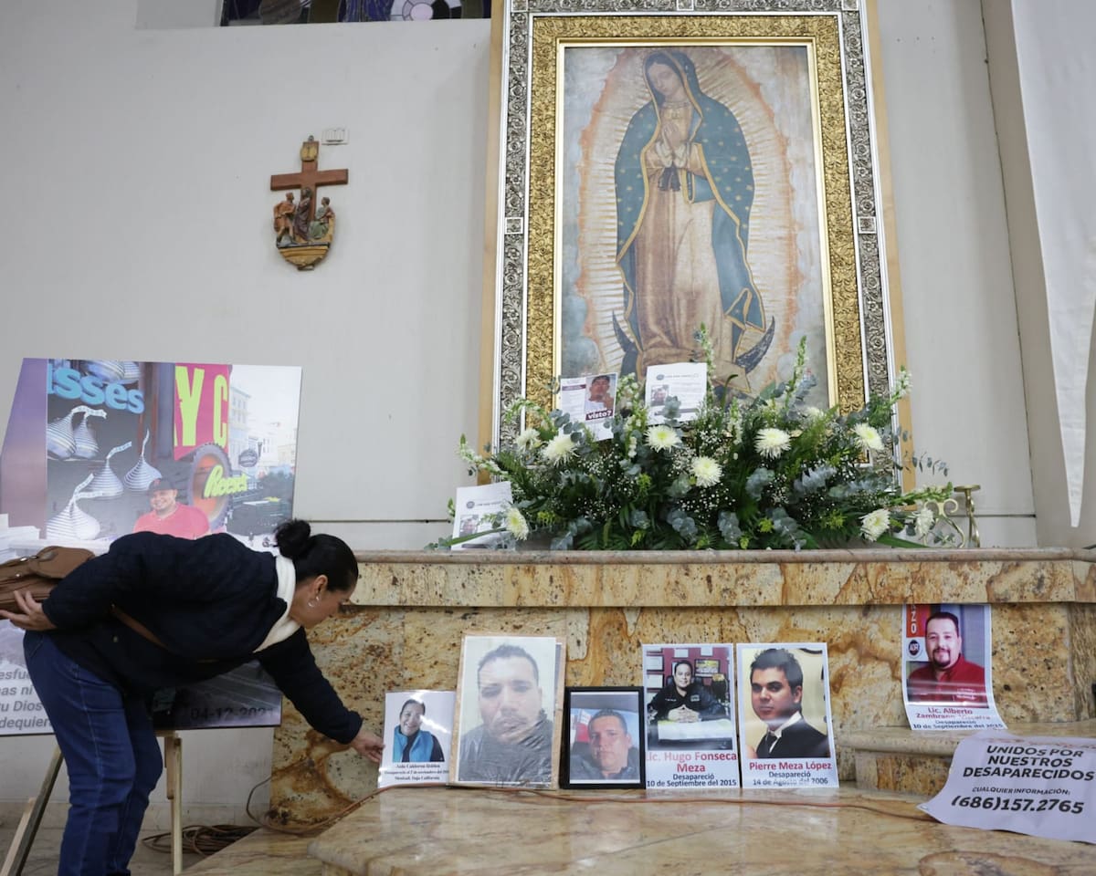 El obispo de Mexicali ofició una misa en la Parroquia Cristo Rey, dedicada a las personas desaparecidas y a sus familias. (Foto: Javier Gallegos)