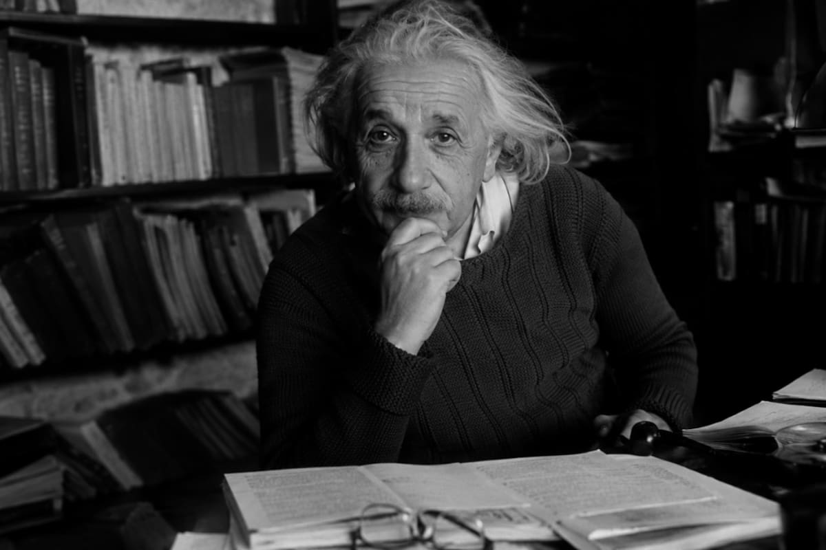 Albert Einstein explicó por qué el valor de una persona depende de lo que aporta y no solo del éxito que alcanza