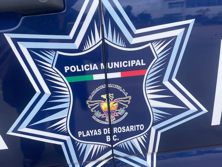 Detienen a cuatro presuntos asaltantes en Rosarito, recuperan armas y objetos robados