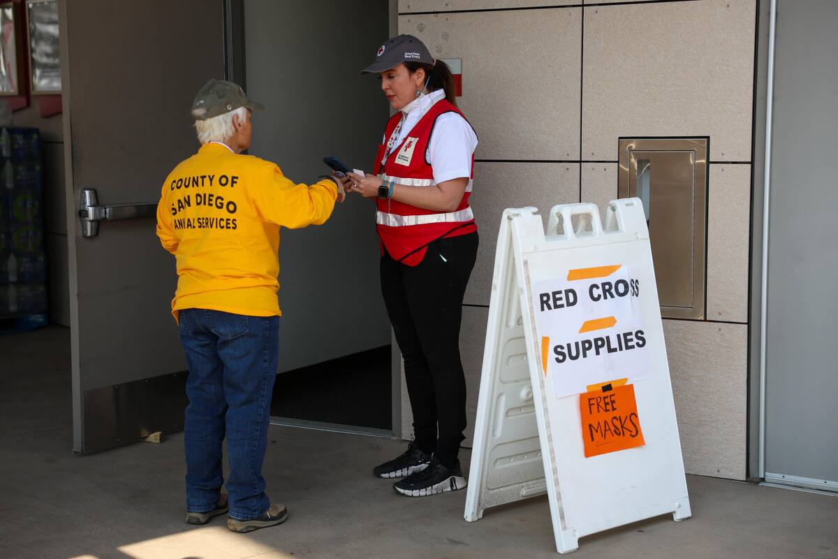 Emiten ordenes de evacuación tras incendio de Otay