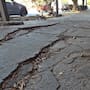 Piden presupuesto para rehabilitar banquetas y mejorar movilidad peatonal en Tijuana