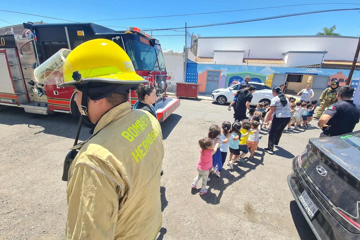 Evacúan a 112 niños de una guardería