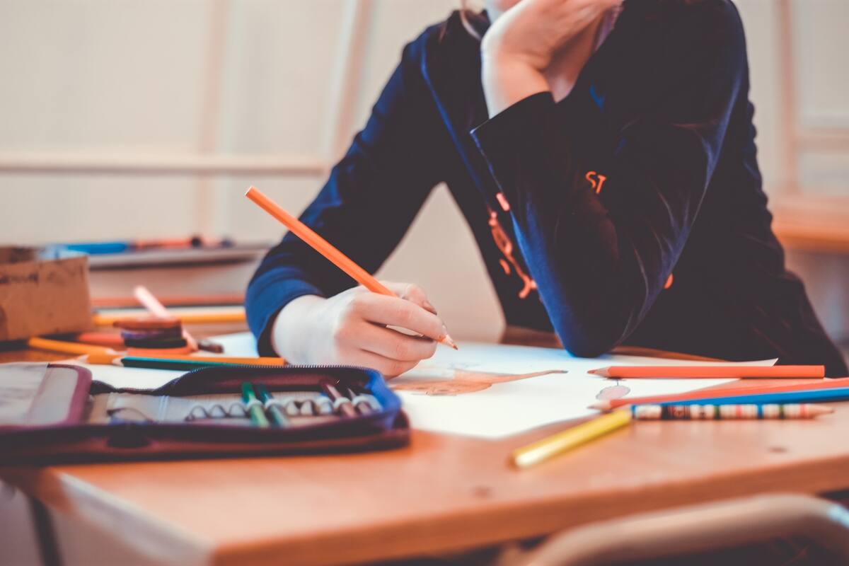 Esteban Moctezuma defiende el regreso a clases