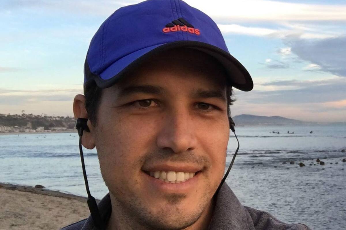 Da su versión hombre que instó a lanzar tortillas en partido de basquetbol en San Diego