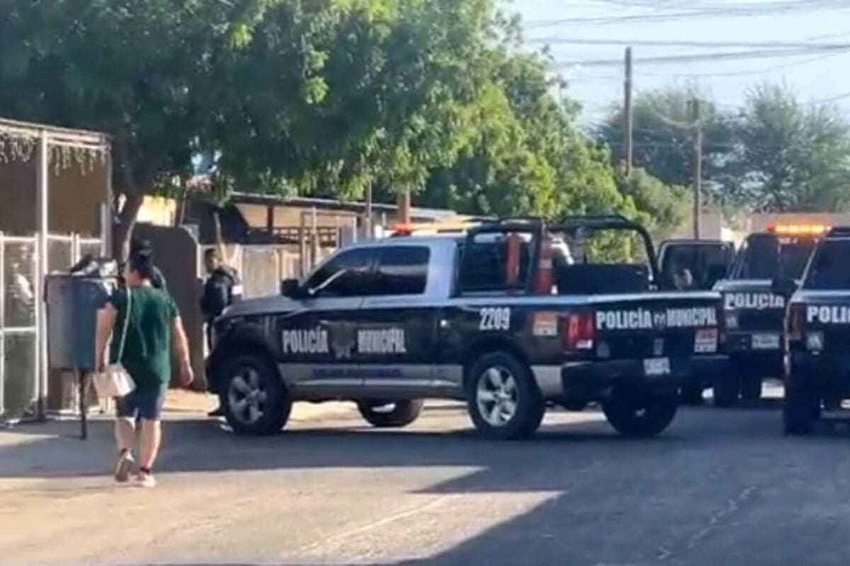 Sin detenidos tras ejecución frente a tienda de conveniencia en San Luis