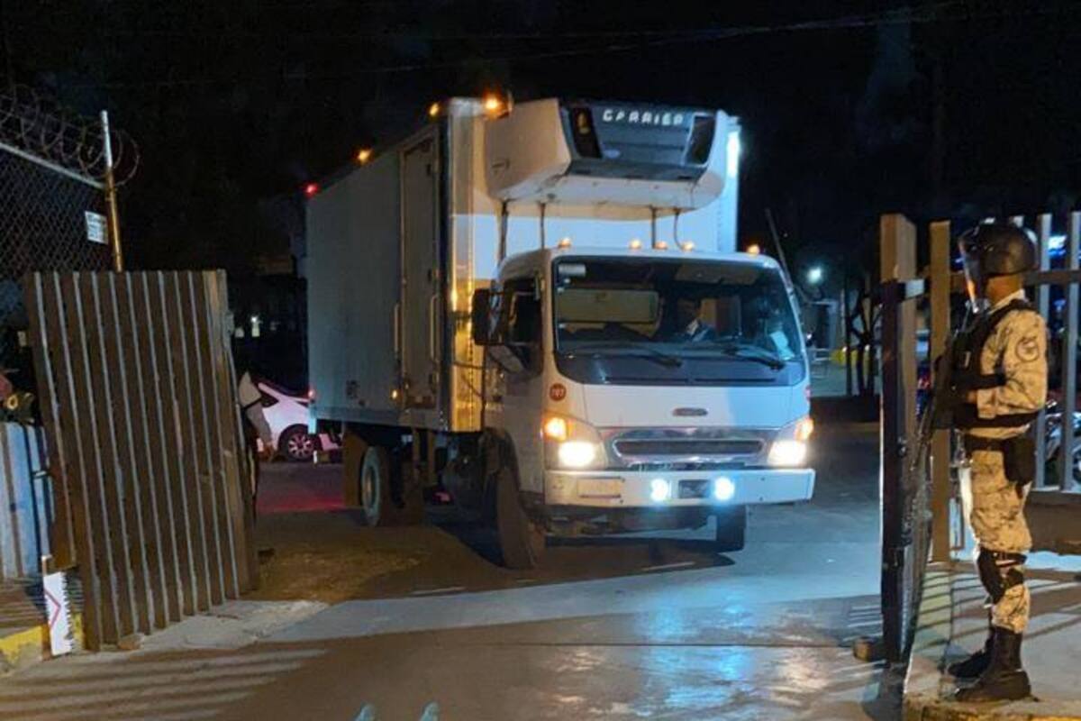 Personal de SSA y Guardia Nacional llegaron a Ecatepec con las vacunas Sinovac contra Covid-19
