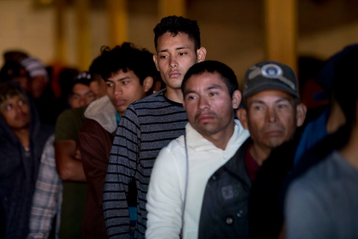 EU regresa a casi 20 mil migrantes a México