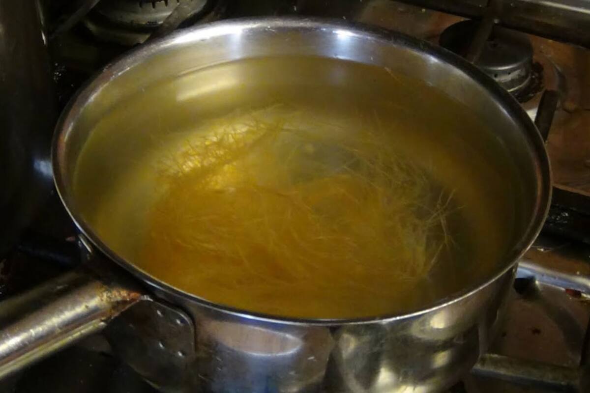 Para qué sirve y cómo preparar el té de cabellos de elote