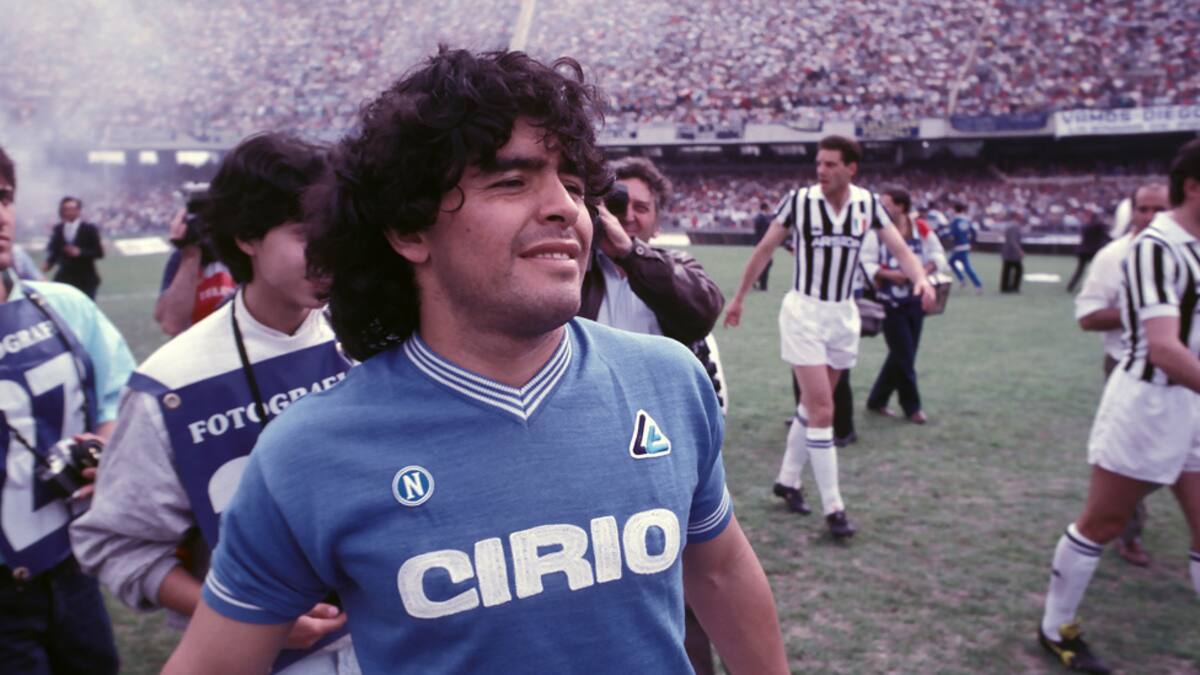 NAPLES, ITALY - MAY 05: Diego Armando Maradona, during a Serie A match between Napoli, S.S.C and Juventus Football Club at Stadio San Paolo on May 5, 1985 in Naples, Italy. (Photo by Stefano Montesi - Corbis/Corbis via Getty Images)