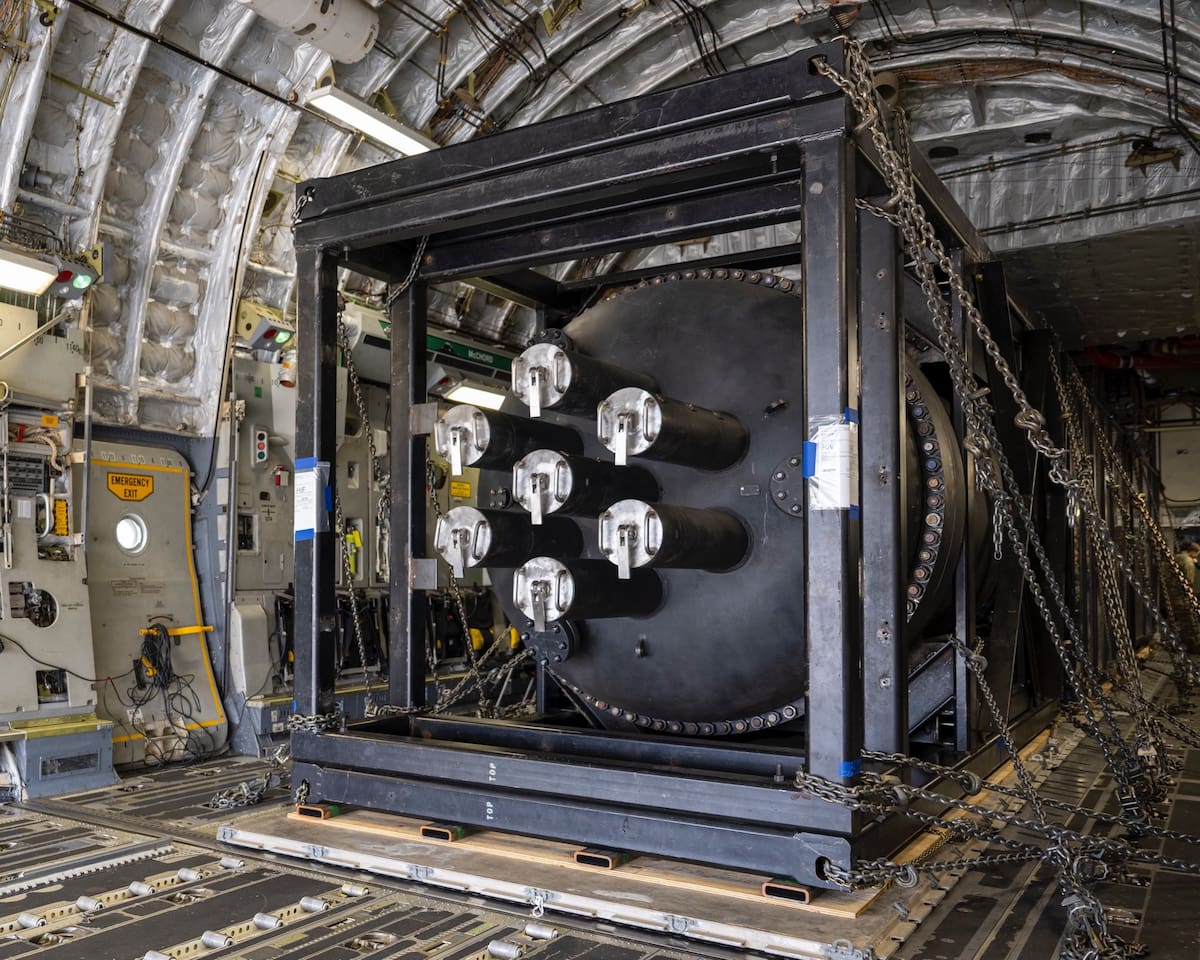 El Departamento de Guerra transportó un reactor nuclear de próxima generación. | Departamento de guerra de EEUU