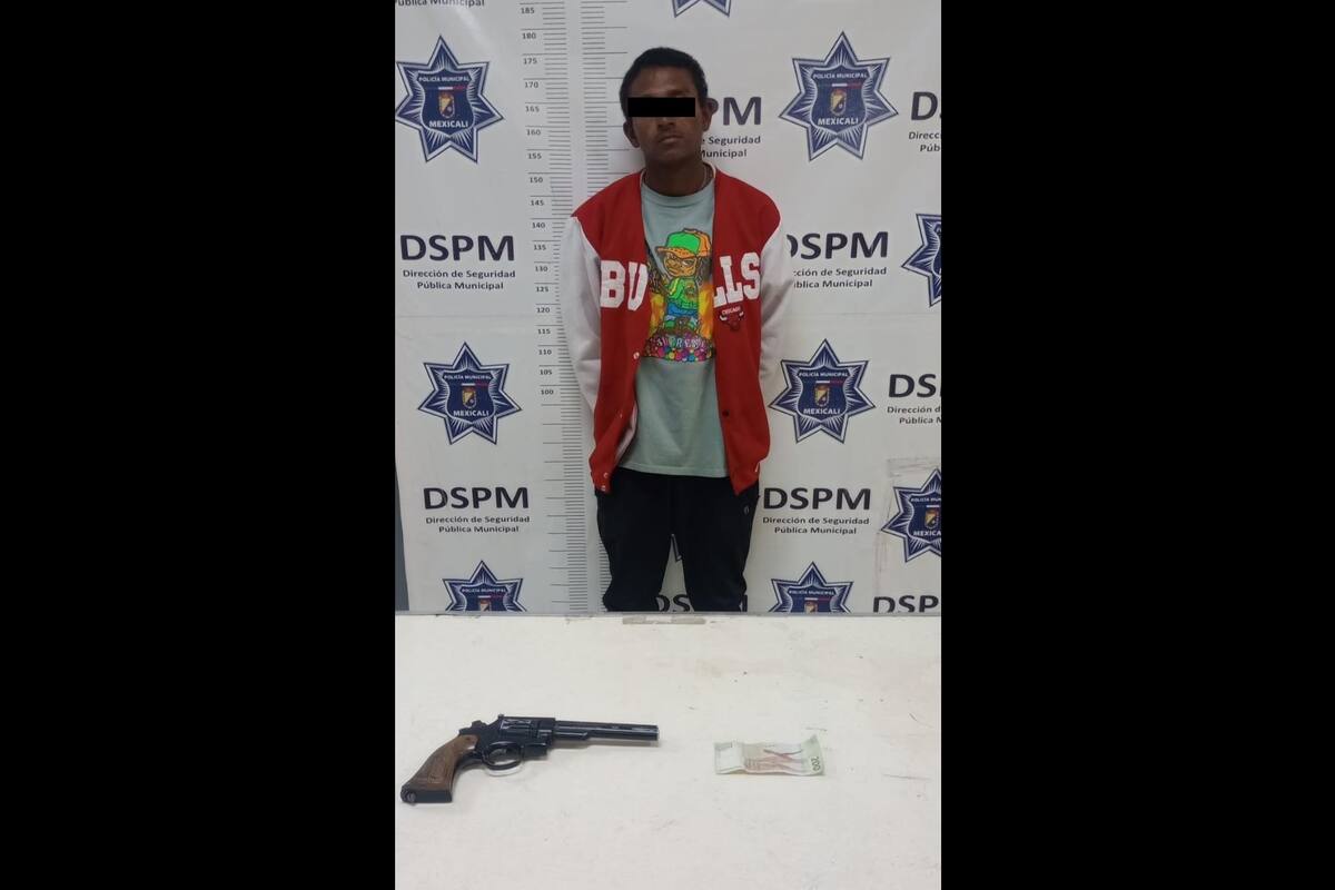 Asalta gasolinera con revólver