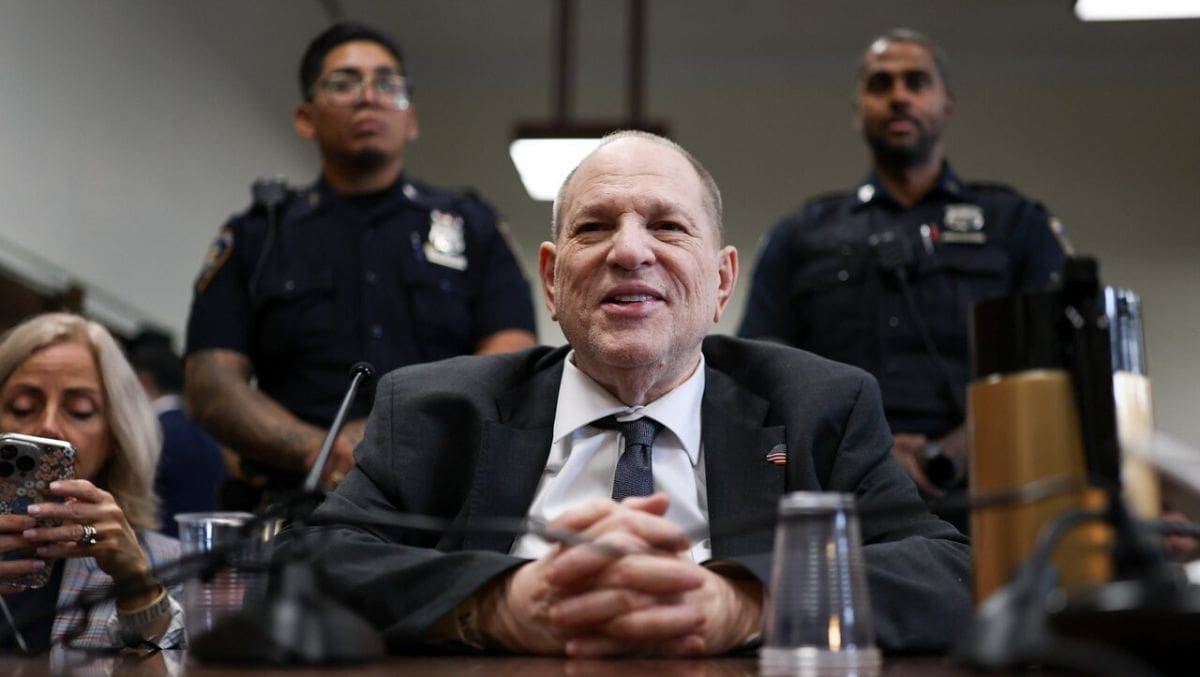 Harvey Weinstein se declara arrepentido de actuar de forma inmoral, pero niega haber cometido delitos / Cuenta de X: @NyraKraal