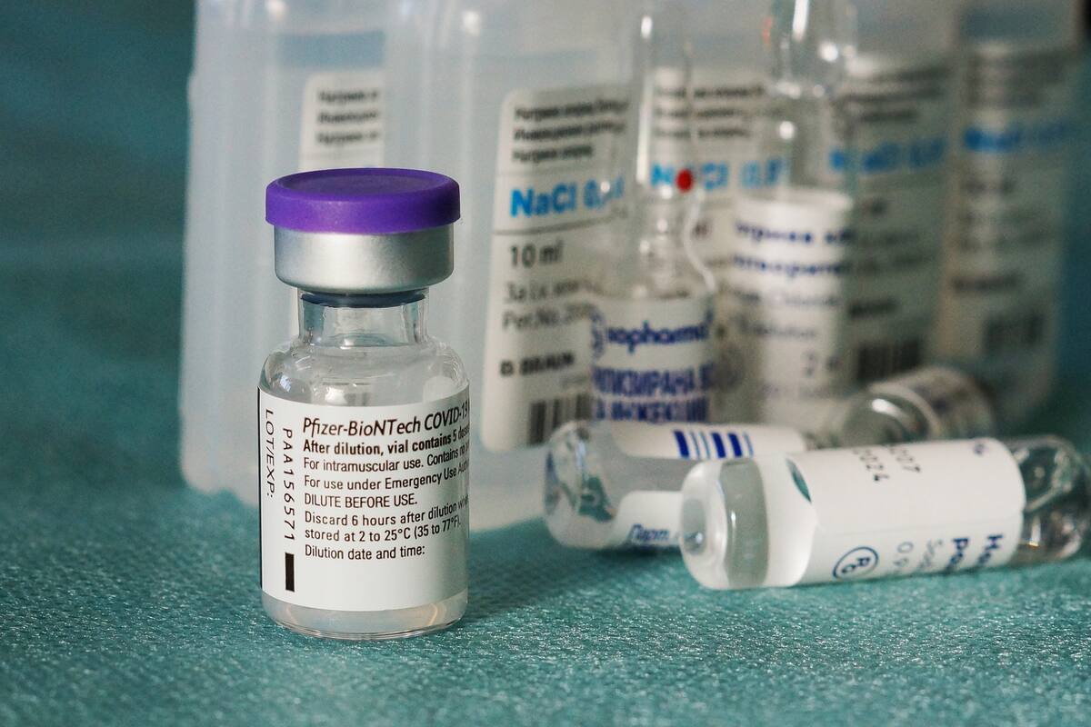 Chile aprueba inoculación con vacuna Pfizer a menores de entre 12 y 16 años