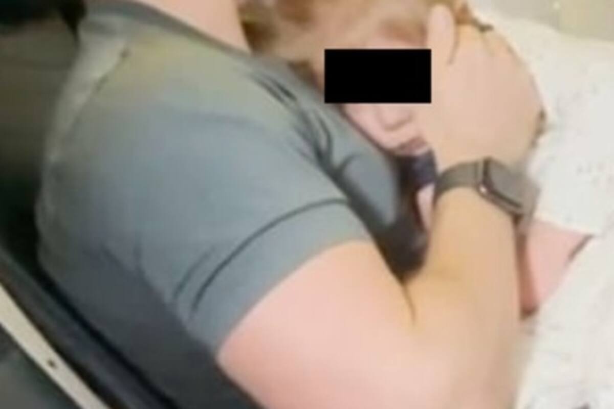 Expulsan a pareja de vuelo porque su hija de 2 años no quiso usar el cubrebocas