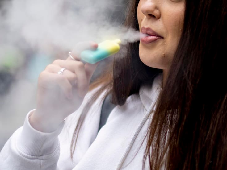 A partir de hoy entra en vigor en México la prohibición de vapeadores y cigarros electrónicos