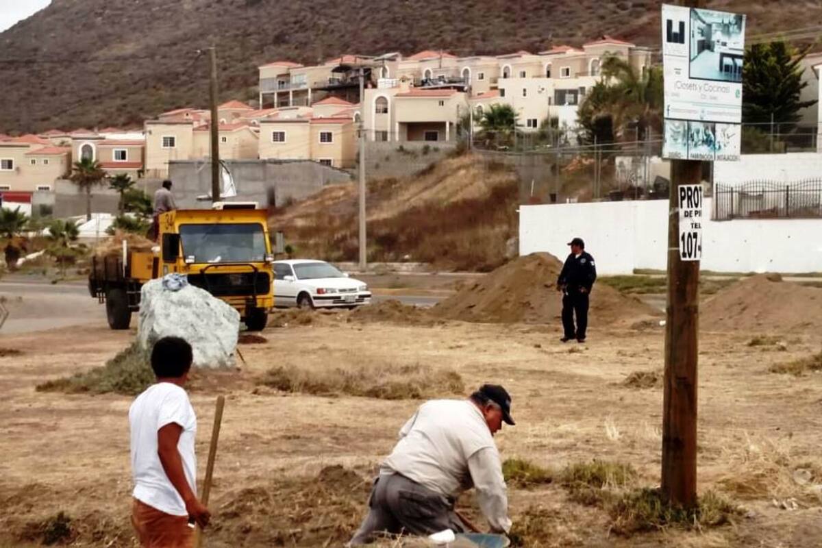 Personas detenidas realizan jornada de limpieza en Vista Hermosa