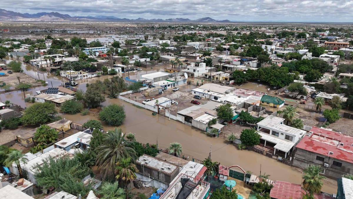 Lorena provocó inundaciones en al menos cuatro colonias de Bahía de Kino.