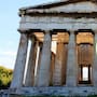 Un estudio de dientes revela que casi todos los hombres encadenados de Atenas crecieron cerca de la ciudad hace 2,600 años
