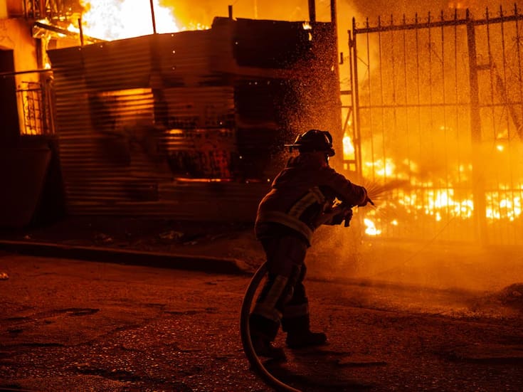 Acaba fuego con 4 casas en 5 horas en Tijuana