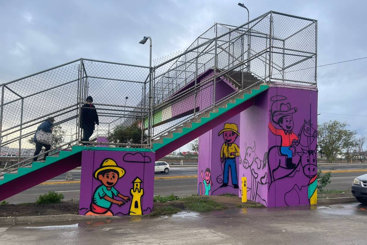 Trasforman cara de puentes peatonales en Rosarito