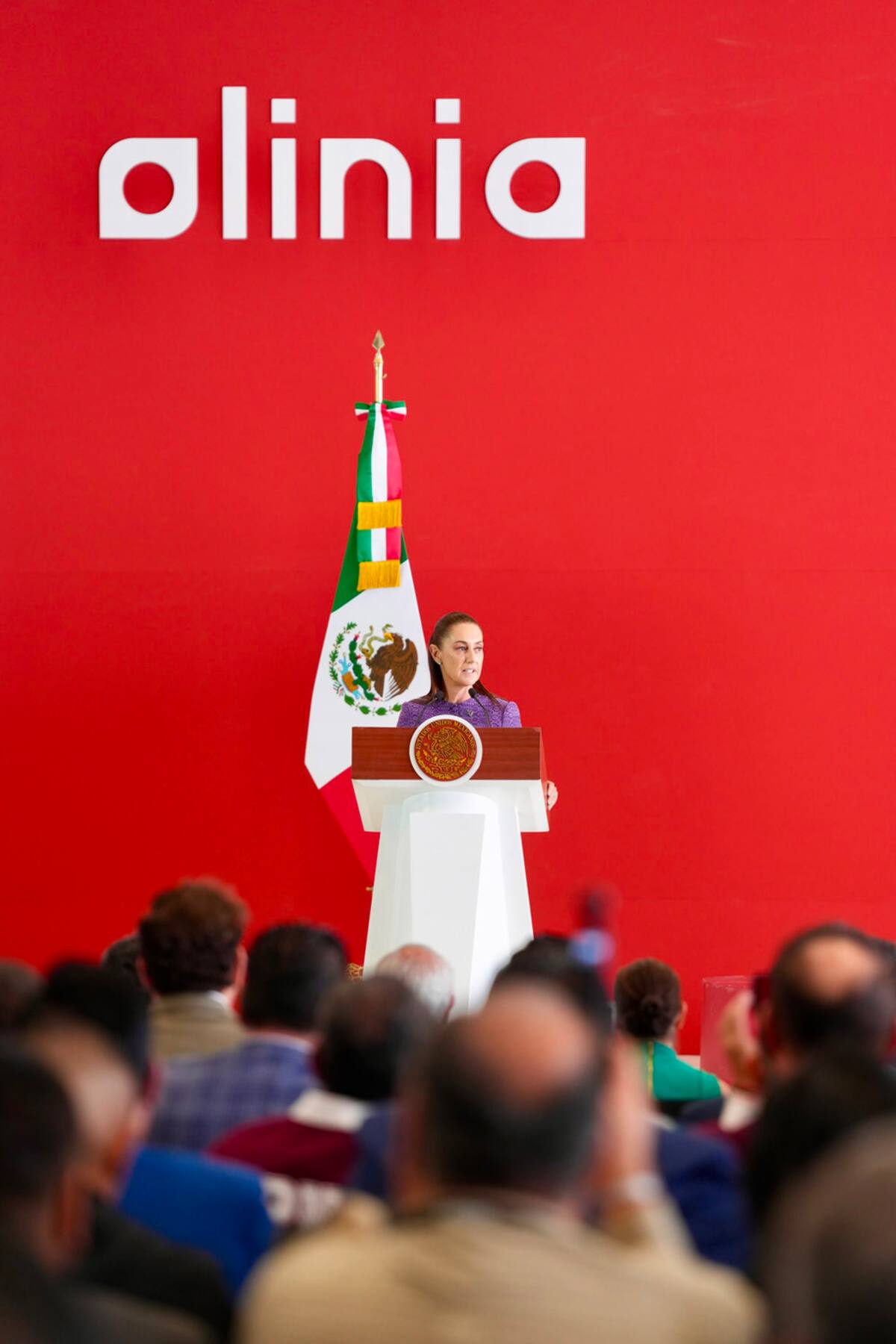 Zumpango, Estado de México, México, 7 de junio de 2026. La doctora Claudia Sheinbaum Pardo, presidenta Constitucional de los Estados Unidos Mexicanos en Presentación de Olinia. Zumpango, Estado de México. | Foto: Gabriel Monroy / Presidencia