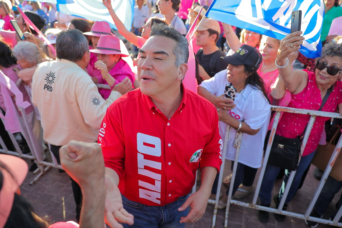 Alejandro “Alito” Moreno enfrenta una solicitud de desafuero relacionada con un presunto desvío de 83.5 millones de pesos durante su gestión como gobernador de Campeche