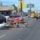 Tractocamión derriba cables y poste en Calzada Independencia; no hay lesionados
