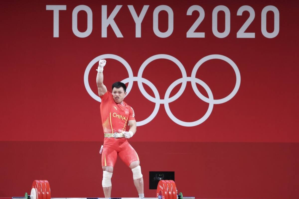 Juegos Olímpicos: Chen de China gana medalla de oro en categoría de 67 kilogramos