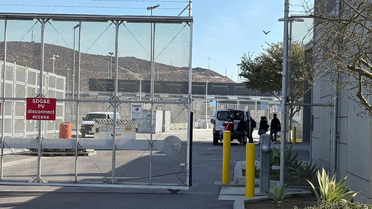 Este lunes por la mañana en el área de San Ysidro, se contó con rondines de agentes de la Patrulla Fronteriza.