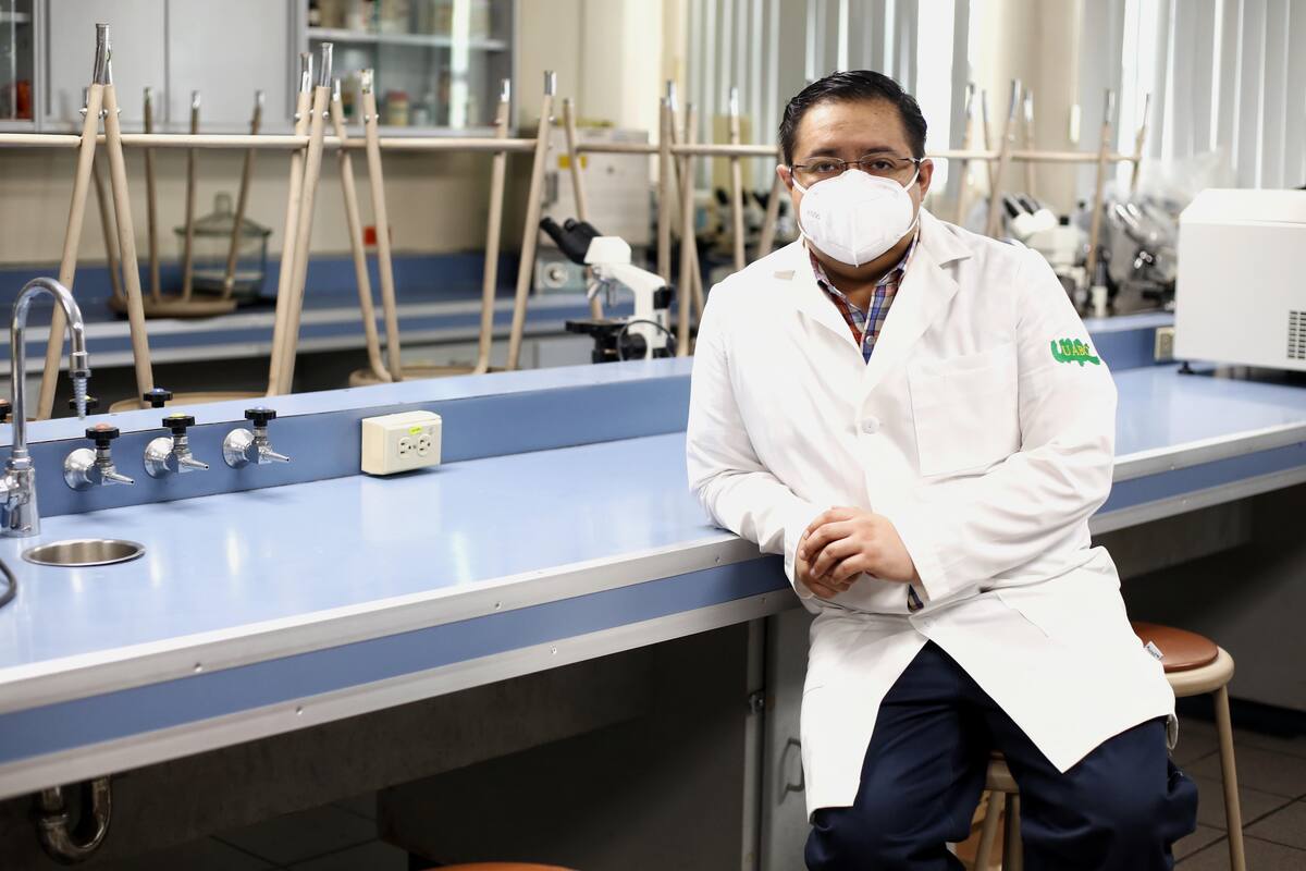 Investigador de BC da batalla contra el cáncer