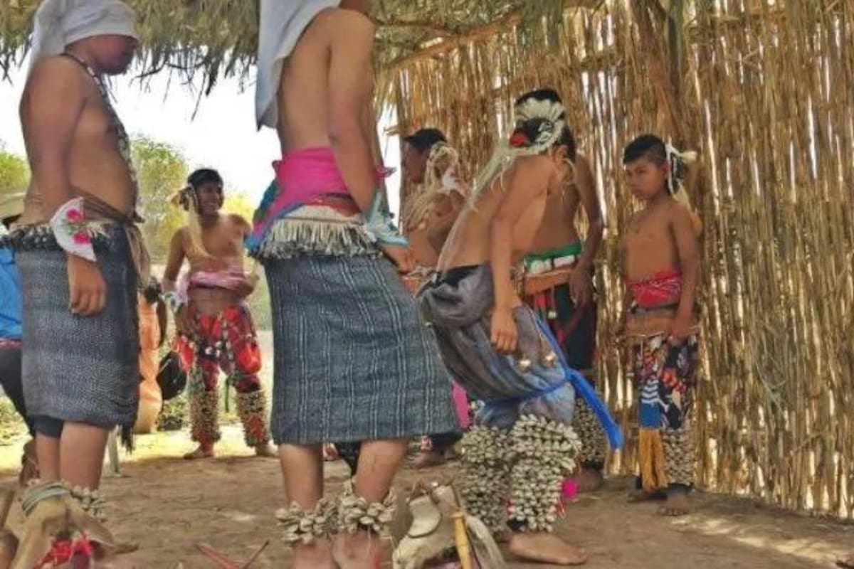 Transmiten a niños yaquis amor por sus tradiciones