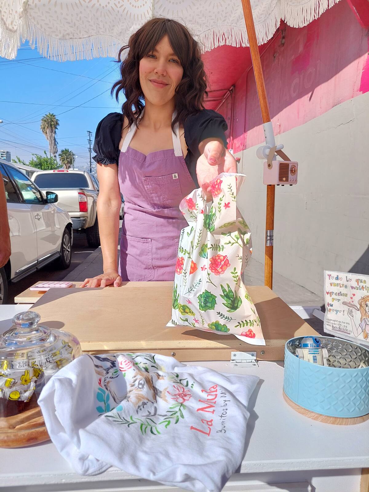 Millie Quevedo, dueña del negocio Burros La Mula.