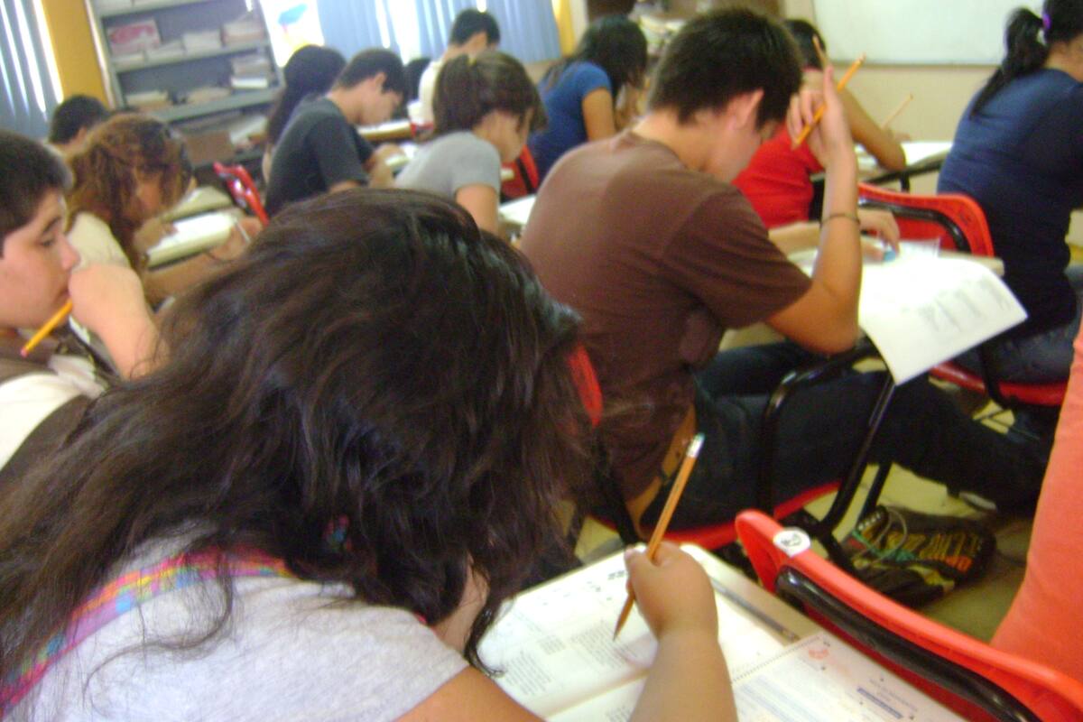 Abren investigación en universidad de SLP, pedían dinero a cambio de supuesta beca