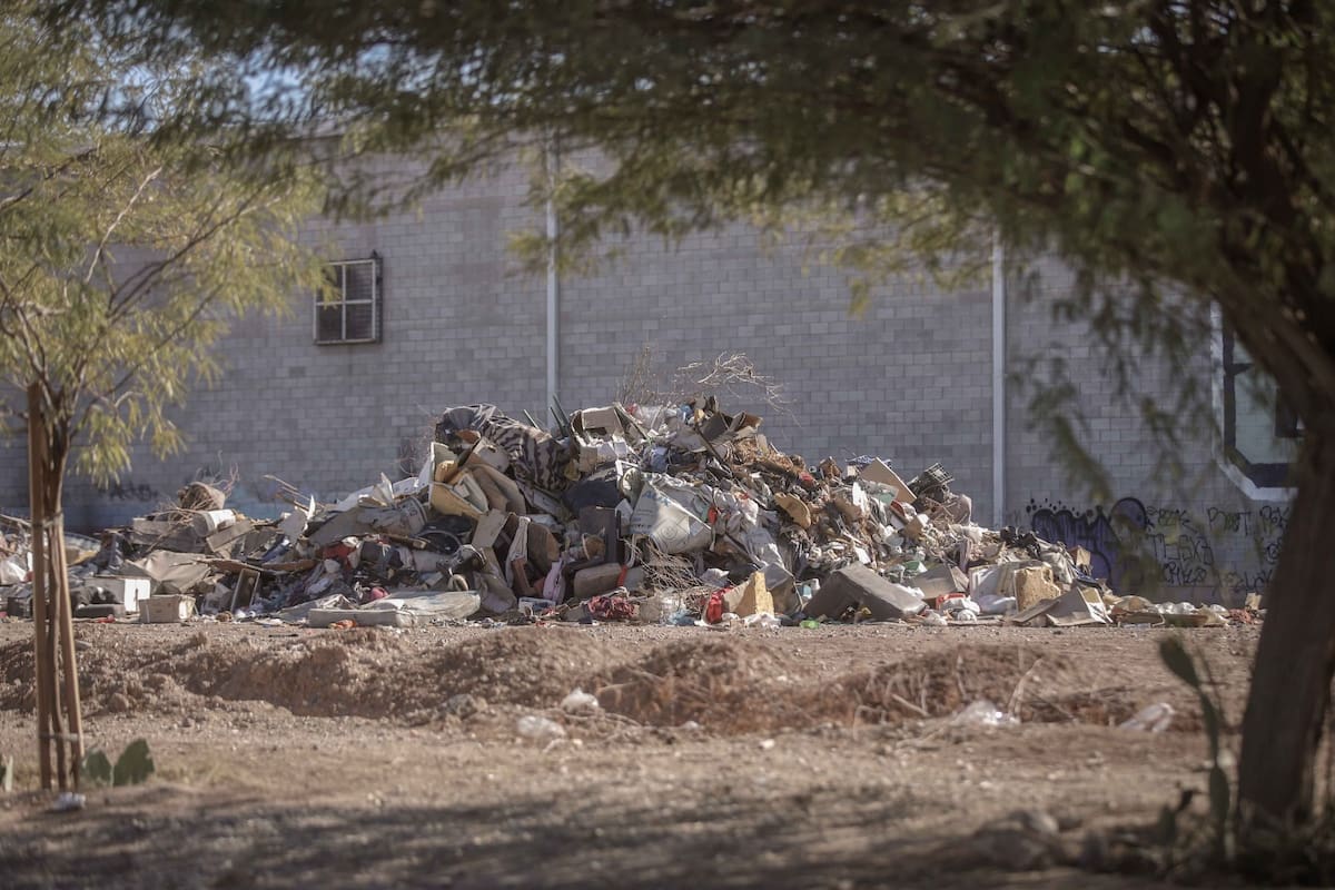 Ayuntamiento multa más de 2 mil 800 predios sucios en Mexicali