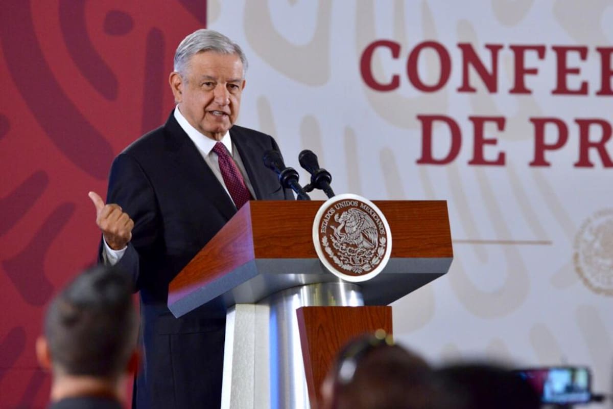 AMLO pide esperar una disculpa de piloto de Interjet