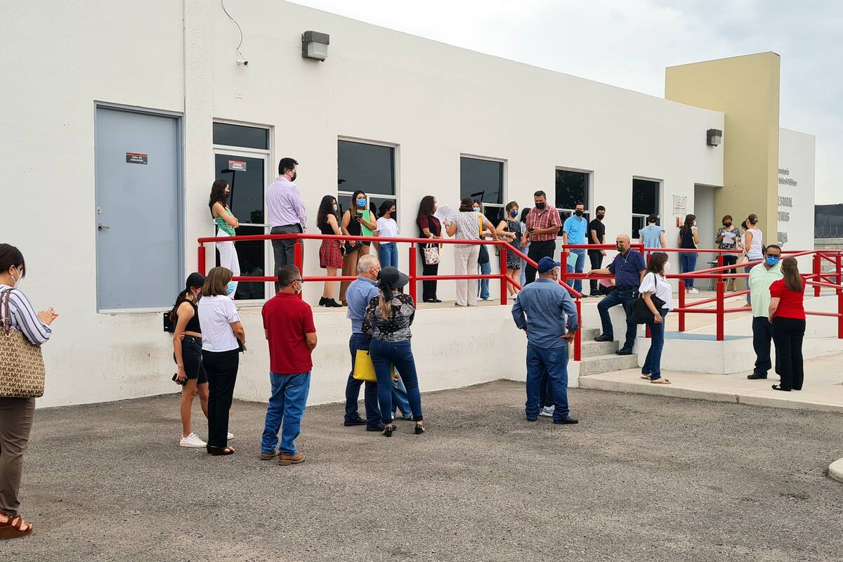 Covid-19 en Sonora: Emociona a menores amparados tener la vacuna; "Me siento bendecido": Roberto