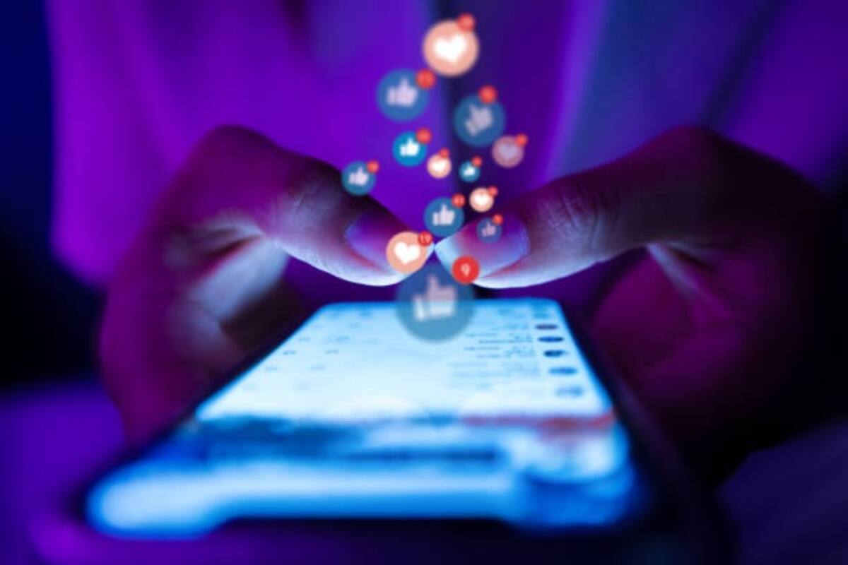 Mexicanos más conectados a redes sociales