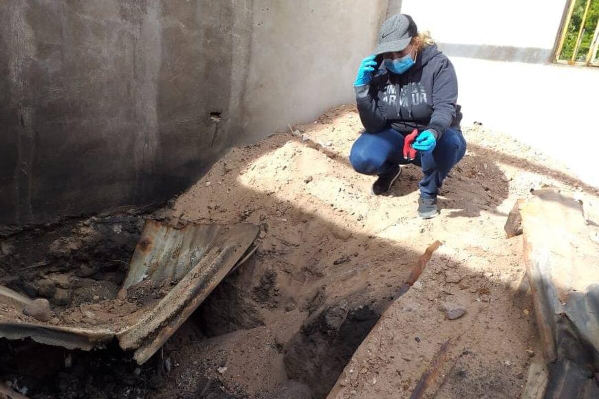 Madres Buscadoras hallan fosa enorme con al menos 8 restos humanos en San José