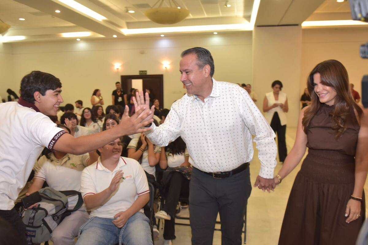 Invita Astiazarán a los jóvenes a ser extraordinarios en su proyecto de vida